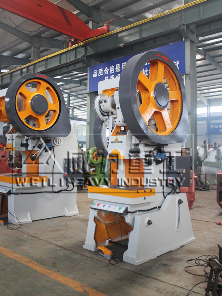 100噸鋼板焊接機(jī)械沖床